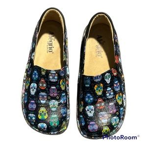 Alegria Debra Sugar Skulls Clogs, Size EU 38 / US 8/8.5